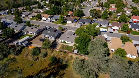 1765 Sterling Dr, Redding, CA 96003 photo 29