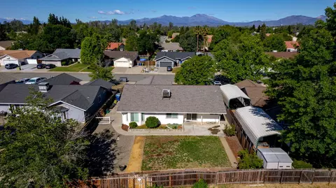 1765 Sterling Dr, Redding, CA 96003 photo 30