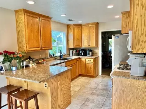 2288 Sophy Pl, Redding, CA 96003 photo 4
