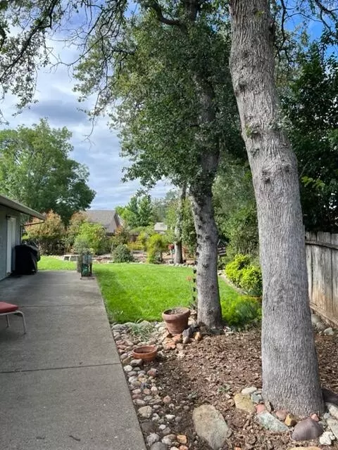 2288 Sophy Pl, Redding, CA 96003 photo 12