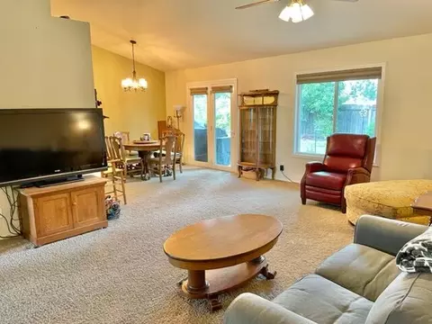 2288 Sophy Pl, Redding, CA 96003 photo 6