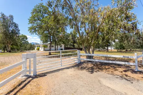 9558 Winegar Rd, Redding, CA 96003 photo 5