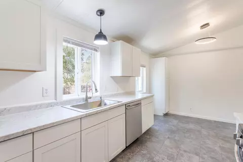 9558 Winegar Rd, Redding, CA 96003 photo 10