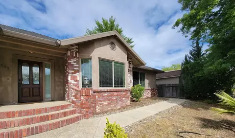 280 Ironwood Ln, Redding, CA 96003 photo 4