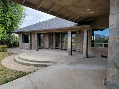 280 Ironwood Ln, Redding, CA 96003 photo 14