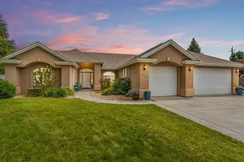 3098 Clear Water Ct, Redding, CA 96002 photo 1