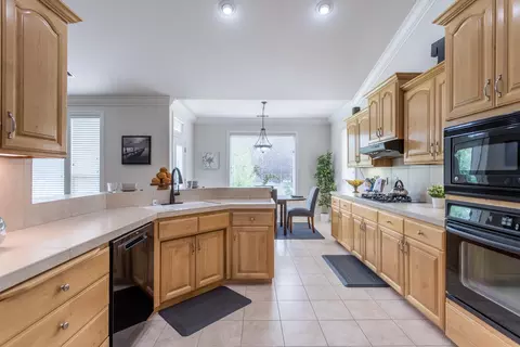 3098 Clear Water Ct, Redding, CA 96002 photo 11