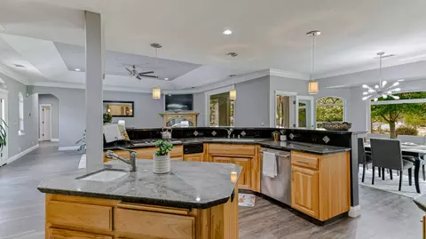 16414 Lamb Ln, Redding, CA 96001 photo 65