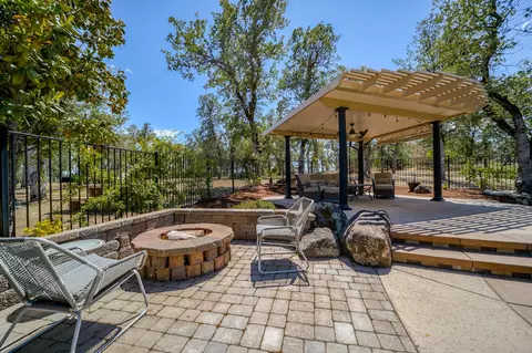 16414 Lamb Ln, Redding, CA 96001 photo 46