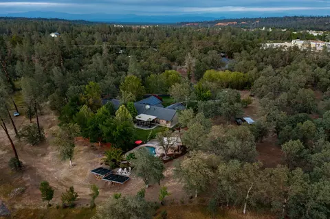16414 Lamb Ln, Redding, CA 96001 photo 129
