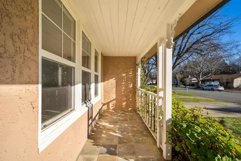 726 Coronado St, Redding, CA 96003 photo 3
