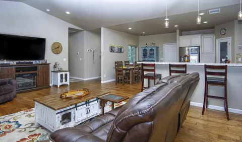 7181 Whispering Winds Ct, Shingletown, CA 96088 photo 11