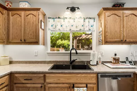 4575 Cerro Ln, Redding, CA 96001 photo 7