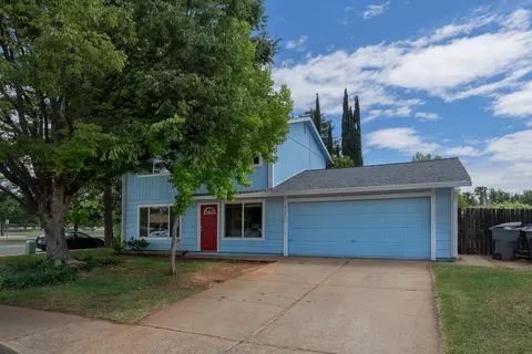 3701 Pegasus St, Redding, CA 96002 photo 1