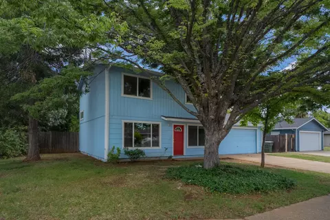 3701 Pegasus St, Redding, CA 96002 photo 2