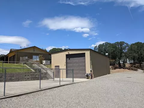 4220 Va Hermosa, Red Bluff, CA 96080 photo 3