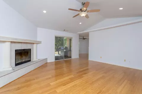 19344 Richsan Ct, Redding, CA 96003 photo 9