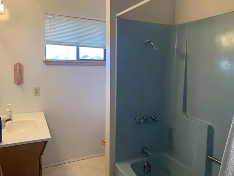 3665 Navajo Ct, Redding, CA 96001 photo 7