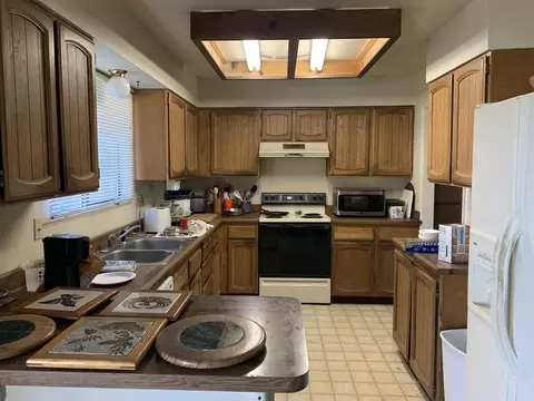 3665 Navajo Ct, Redding, CA 96001 photo 8