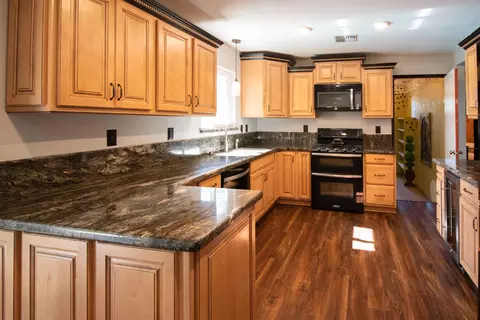 5177 Debbie Ln, Redding, CA 96002 photo 14