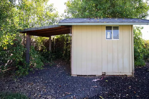 5177 Debbie Ln, Redding, CA 96002 photo 53