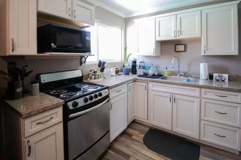 5177 Debbie Ln, Redding, CA 96002 photo 58