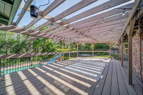 513 Royal Oaks Dr, Redding, CA 96001 photo 10