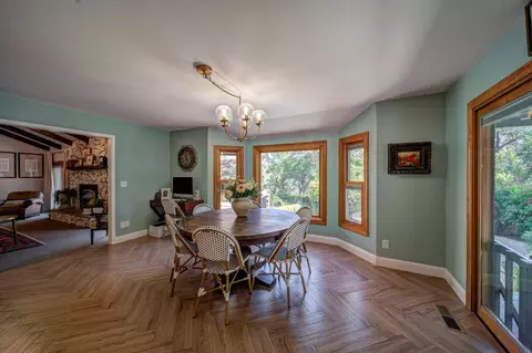 513 Royal Oaks Dr, Redding, CA 96001 photo 4