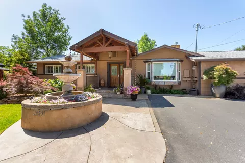 20231 Lupine Dr, Redding, CA 96002 photo 1