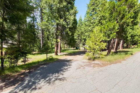 30778 Thumper Dr, Shingletown, CA 96088 photo 3