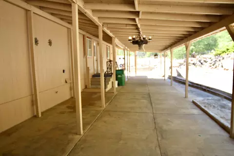 19302 Flintstone Ave, Redding, CA 96003 photo 13