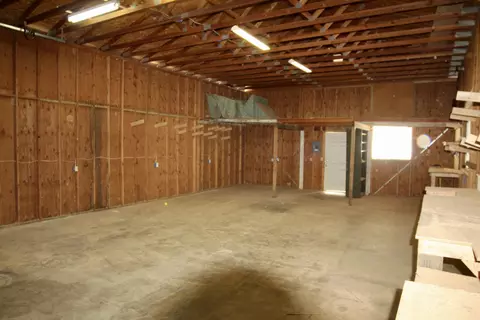 19302 Flintstone Ave, Redding, CA 96003 photo 9