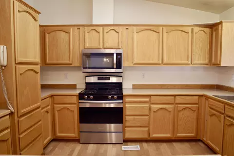 19302 Flintstone Ave, Redding, CA 96003 photo 19