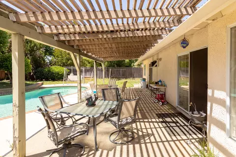 2145 Sophy Pl, Redding, CA 96003 photo 5