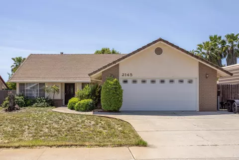 2145 Sophy Pl, Redding, CA 96003 photo 2