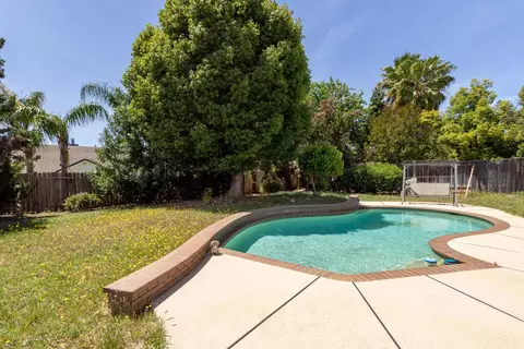 2145 Sophy Pl, Redding, CA 96003 photo 7