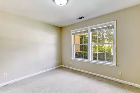 2675 Castlewood Dr, Redding, CA 96002 photo 19