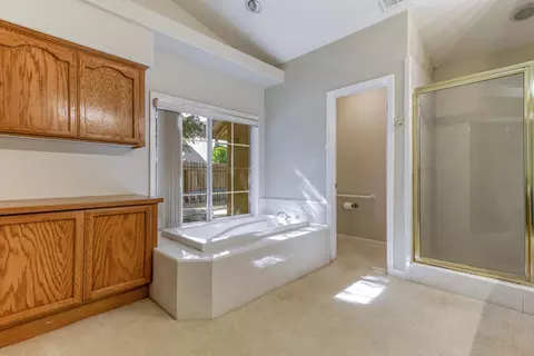 2675 Castlewood Dr, Redding, CA 96002 photo 57