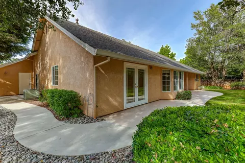 2675 Castlewood Dr, Redding, CA 96002 photo 74