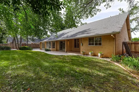 2675 Castlewood Dr, Redding, CA 96002 photo 68