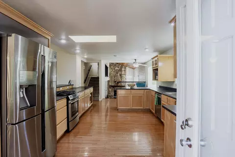 940 Royal Oaks Dr, Redding, CA 96001 photo 15