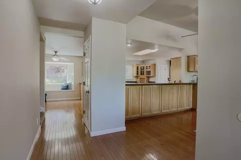 940 Royal Oaks Dr, Redding, CA 96001 photo 7