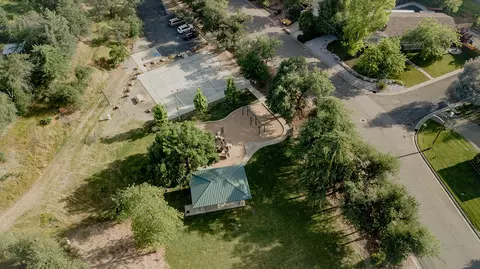 940 Royal Oaks Dr, Redding, CA 96001 photo 63