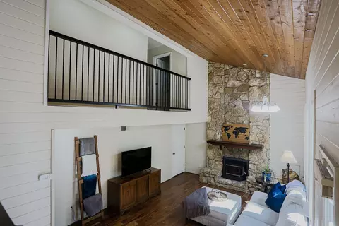940 Royal Oaks Dr, Redding, CA 96001 photo 38