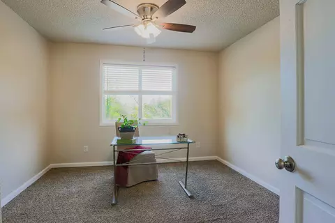 940 Royal Oaks Dr, Redding, CA 96001 photo 25