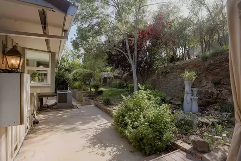 940 Royal Oaks Dr, Redding, CA 96001 photo 49