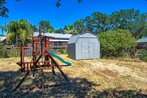 1676 Derby Ln, Redding, CA 96002 photo 29