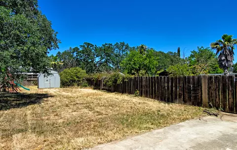 1676 Derby Ln, Redding, CA 96002 photo 28