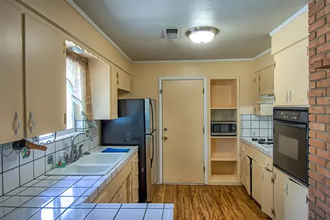 1676 Derby Ln, Redding, CA 96002 photo 12