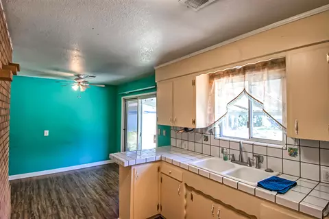 1676 Derby Ln, Redding, CA 96002 photo 15